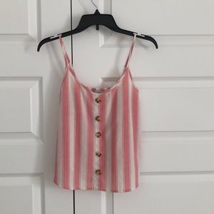 Light pink button tank size small never worn